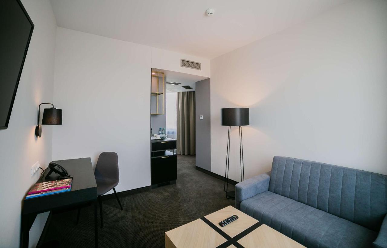 B&B Hotel Warsaw East Esterno foto